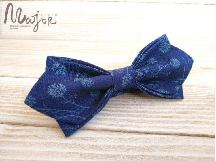 Синяя бабочка галстук с одуванами ручной работы