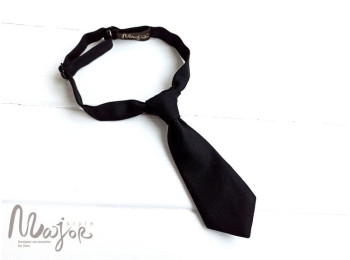 Чорний дитячий галстук однотонний