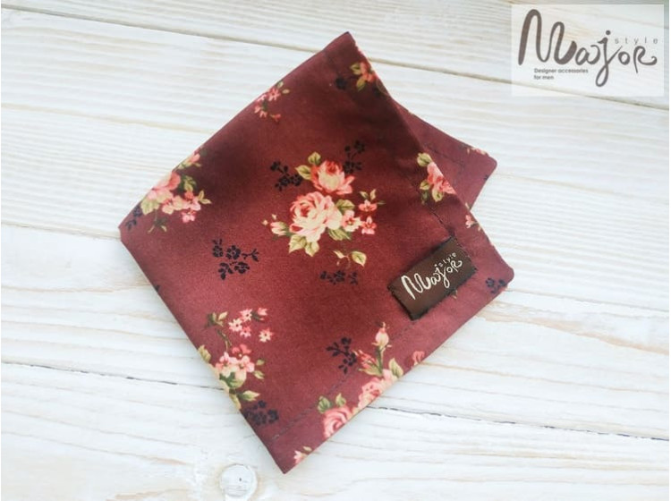 Бордовый платок Паше в цветочки ручной работы