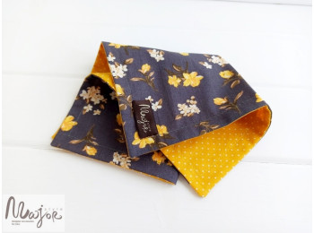 Сіро-жовтий нагрудний платок Паше в квітковий принт