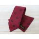 Красный галстук с узором