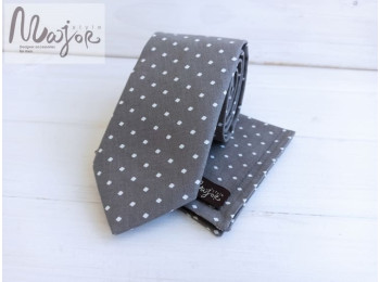 Сіра краватка в ромбики