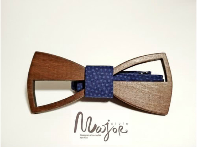 Деревянная галстук бабочка голубой горох на синем ручной работы